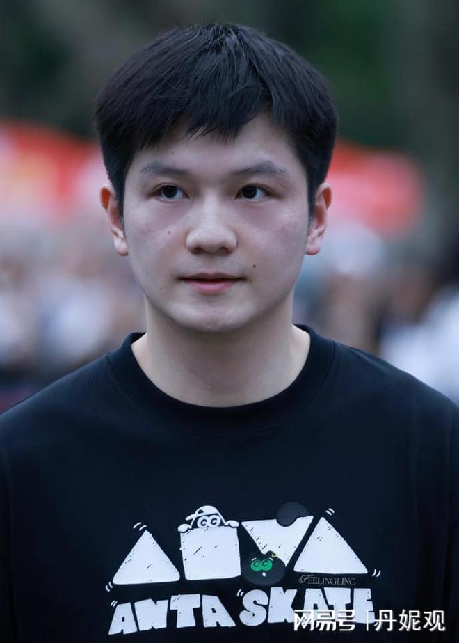 硕发声球迷喊话王曼昱：不要涉足内娱pg模拟器王楚钦绯闻恋情四起！刘丁(图8)