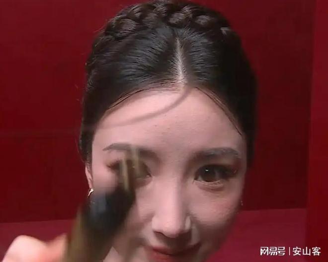 吓坏杨幂不敢露脸只有赵今麦扛住了！pg电子模拟器试玩芭莎之夜被镜头签(图6)